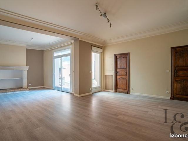 Appartement 3 pièces 103 m²