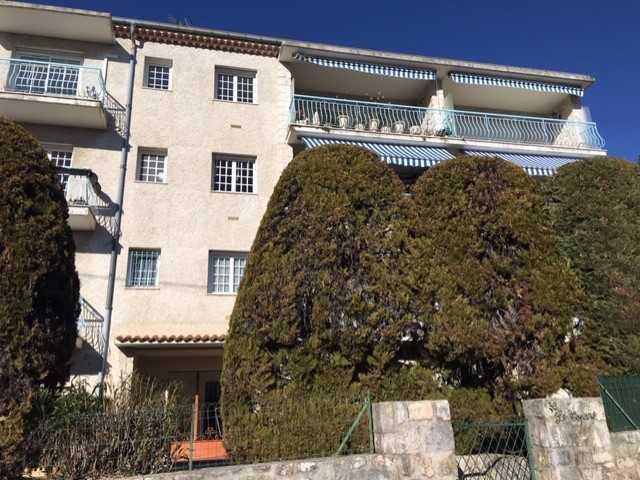 Appartement 3 pièces 104 m²