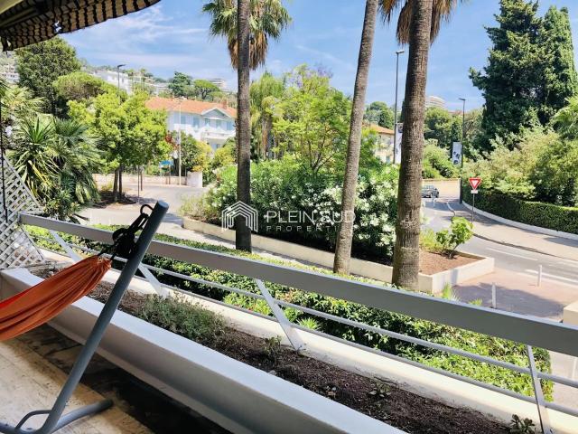 Appartement 3 pièces, 104 m² à louer à Cannes 06400