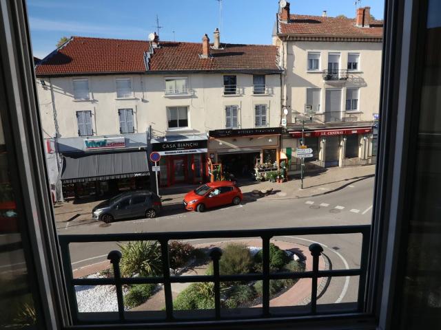 Appartement 3 pièces, 104 m² à louer à Meximieux 01800