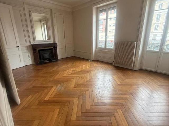 Appartement 3 pièces 105 m²
