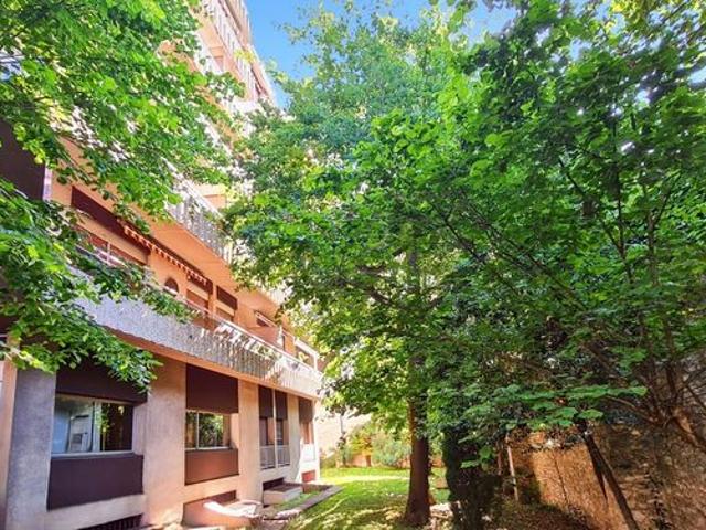 Appartement 3 pièces 107 m²
