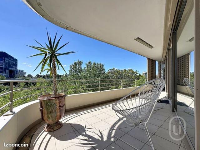 Appartement 3 pièces 111 m²