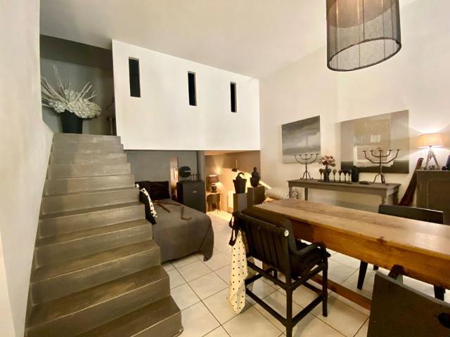 Appartement 3 pièces 111 m²