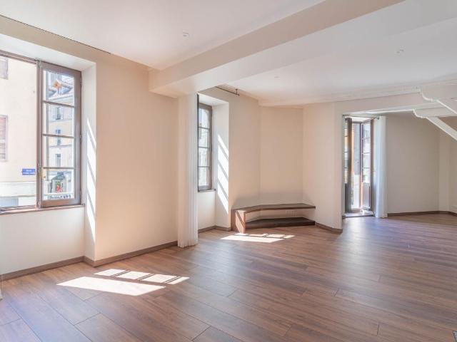 Appartement 3 pièces 111 m²