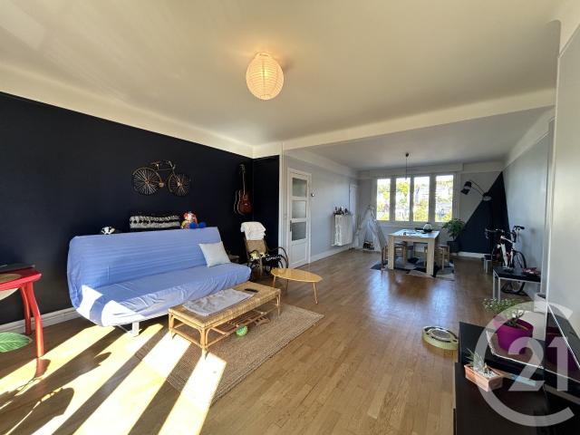 Appartement 3 pièces 111 m²