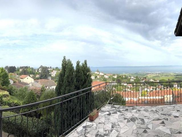 Appartement 3 pièces 111 m²