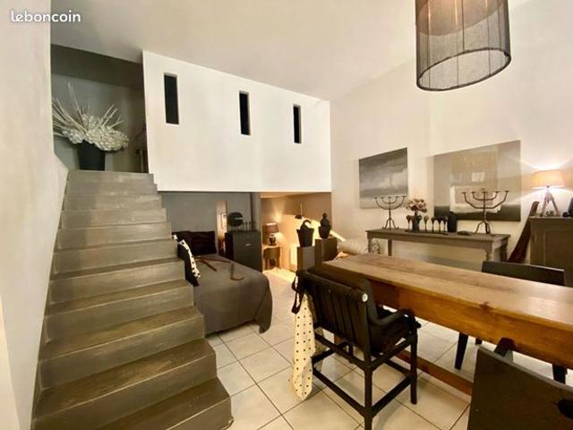 Appartement 3 pièces 111 m²