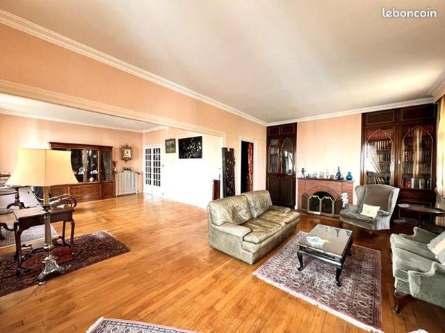 Appartement 3 pièces 114 m²