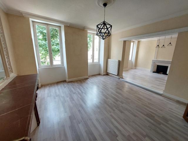 Appartement 3 pièces 114 m²
