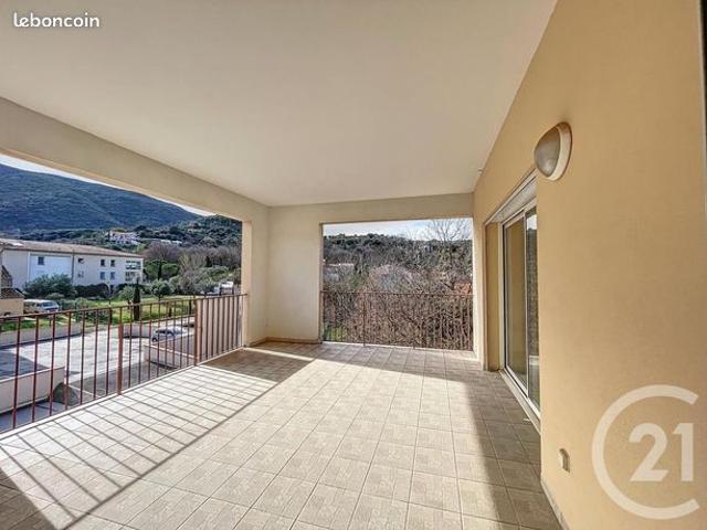 Appartement 3 pièces 114 m²