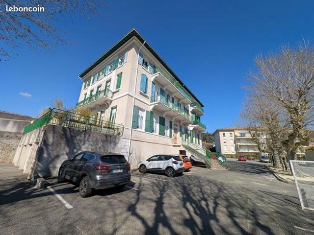 Appartement 3 pièces 115 m²