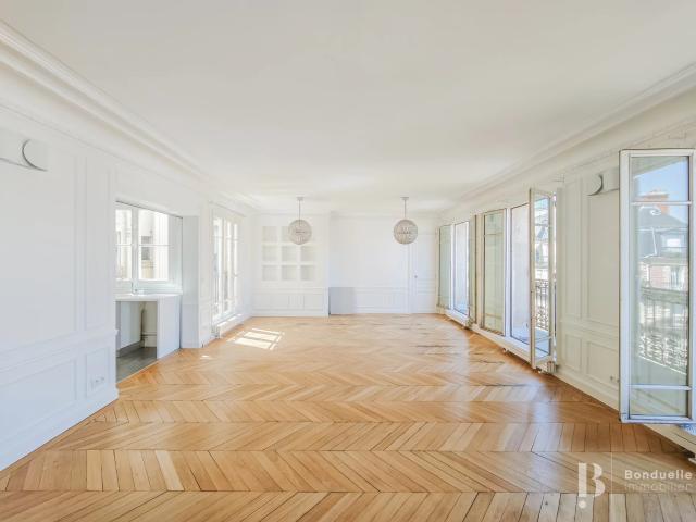 Appartement 3 pièces 116 m²