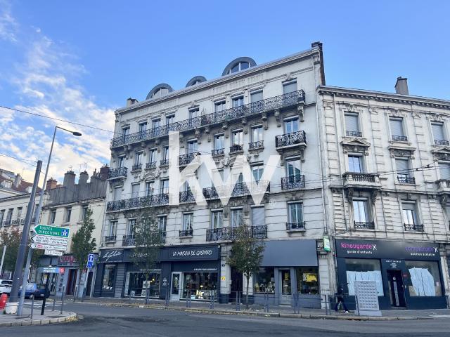 Appartement 3 pièces 117 m²