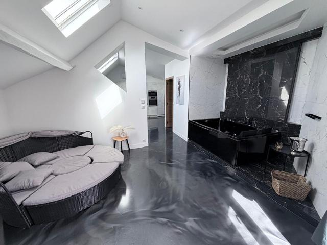Appartement 5 pièces 130 m²