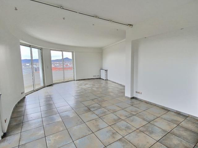 Appartement 3 pièces 120 m²