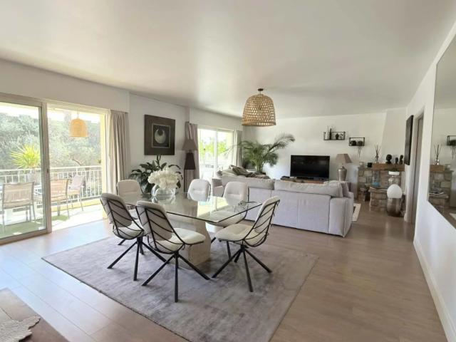 Appartement 3 pièces 120 m²