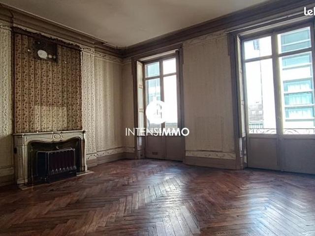 Appartement 3 pièces 121 m²