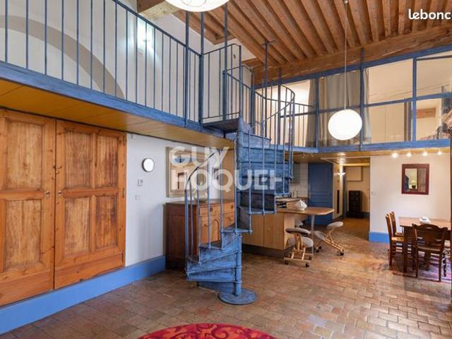 Appartement 3 pièces 122 m²