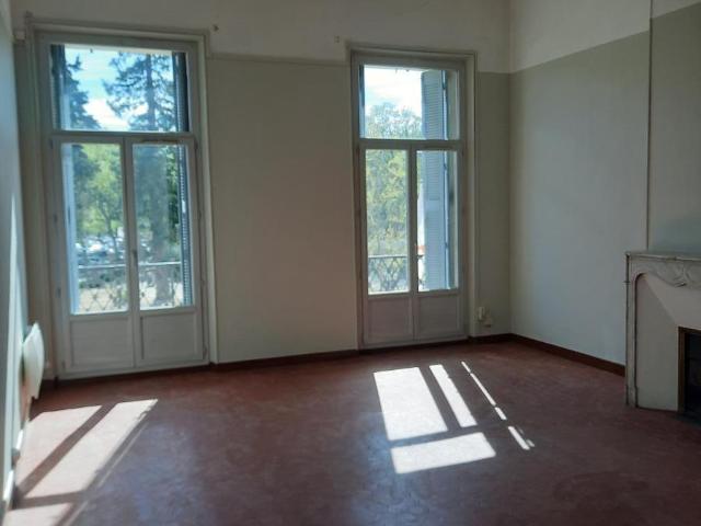 Appartement 3 pièces 122 m²