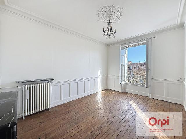 Appartement 3 pièces, 125 m² à louer à Montluçon 03100