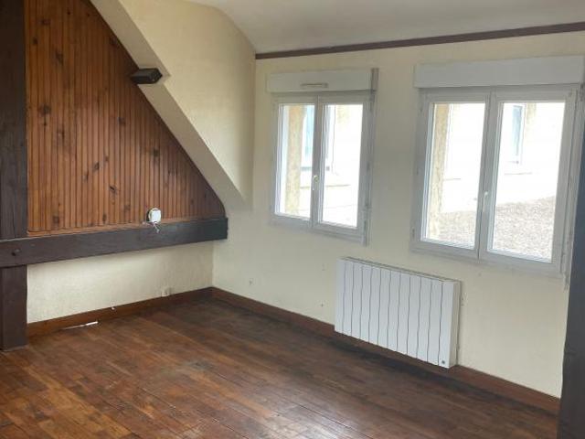 Appartement 3 pièces, 129 m² à louer à Cosne Cours sur Loire 58200