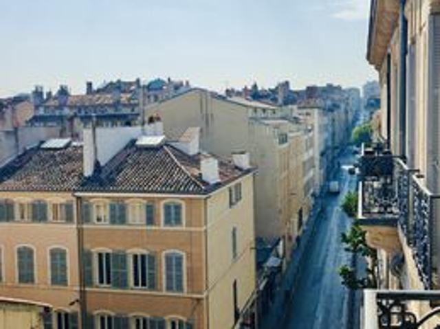Appartement 3 pièces 132 m²