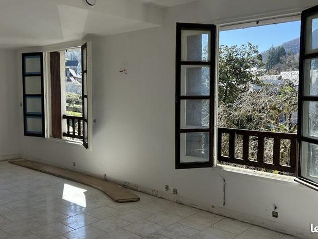 Appartement 3 pièces 134 m²