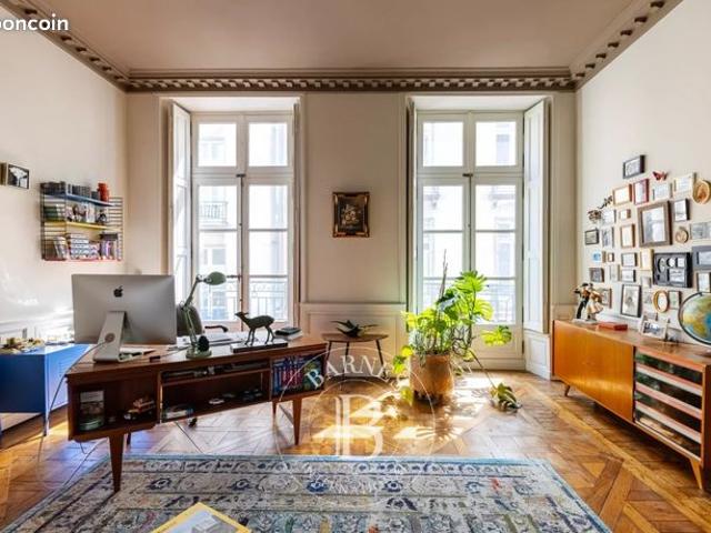 Appartement 3 pièces 136 m²