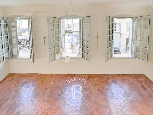 Appartement 3 pièces 136 m²