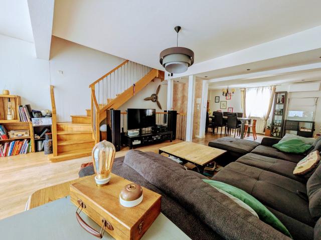 Appartement 3 pièces 140 m²