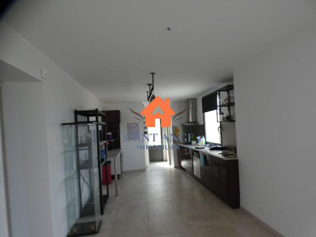 Appartement 3 pièces, 140 m² à louer à Six Fours les Plages 83140
