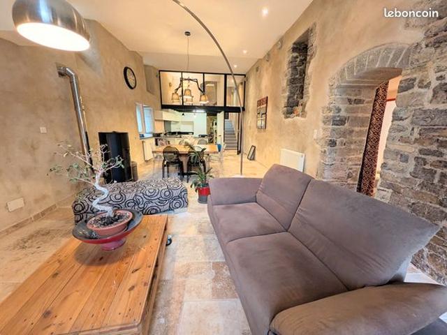 Appartement 3 pièces 144 m²