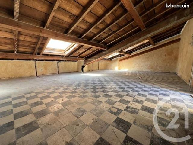 Appartement 3 pièces 150 m²