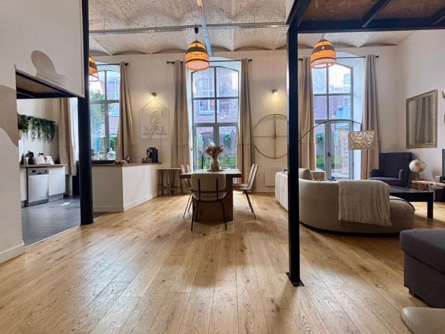 Appartement 3 pièces 155 m²