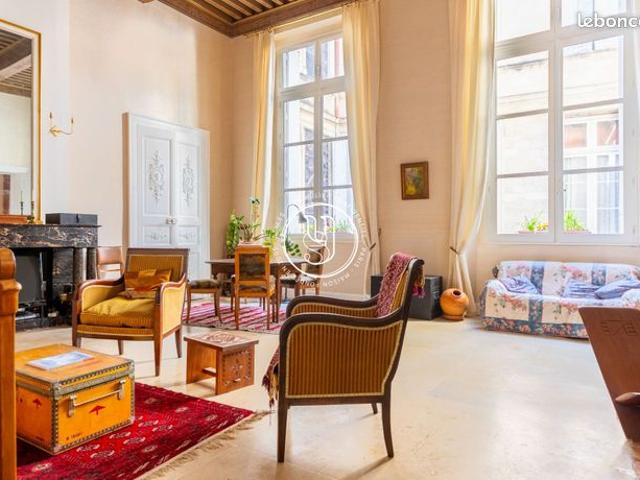 Appartement 3 pièces 177 m²