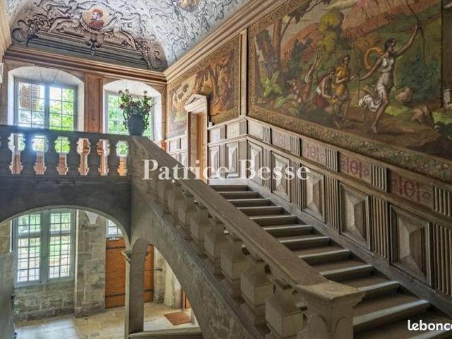 Appartement 3 pièces 181 m²
