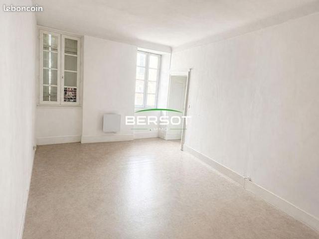 Appartement 3 pièces 193 m²