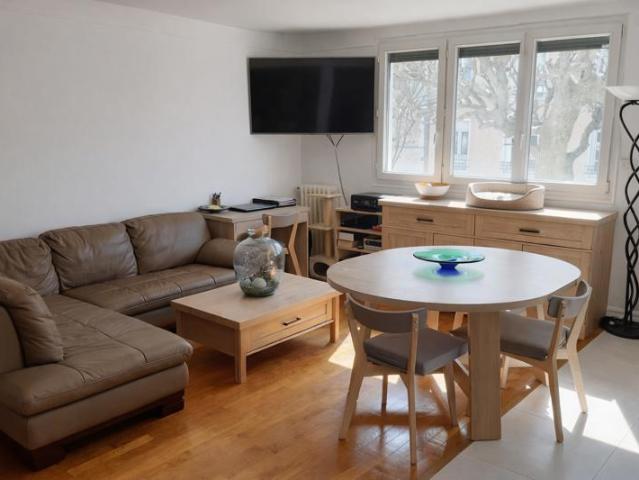appartement 3 pièces 25 Avenue Gabriel Péri 94170 LE PERREU