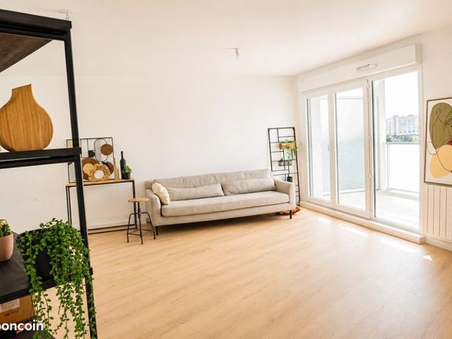 Appartement 3 pièces + 2 balcons + parking à Saint Malo
