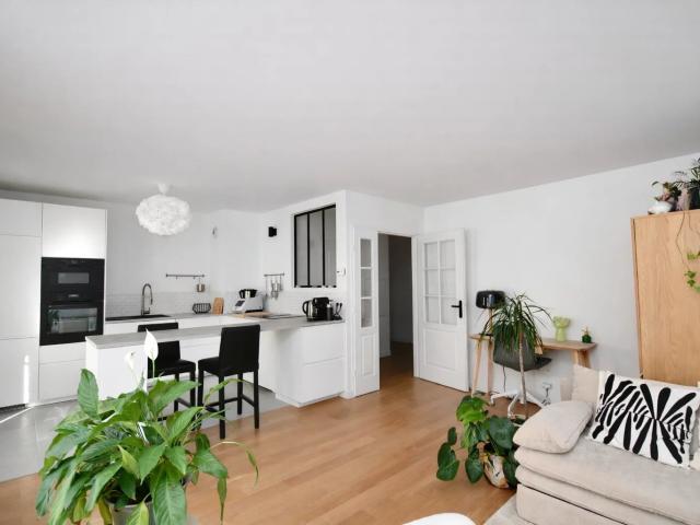 Appartement 3 pièces, 2 chambres de 70m² dans l'hyper centre de
