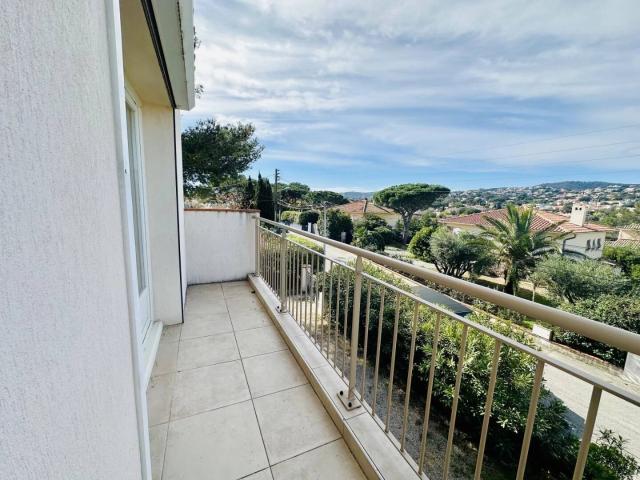 Appartement 3 pièces 2 chambres 44 m² avec terrasse, jardin et g