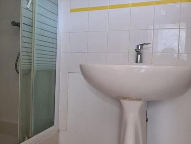 Appartement 3 pièces 35m2 REIMS 596 euros