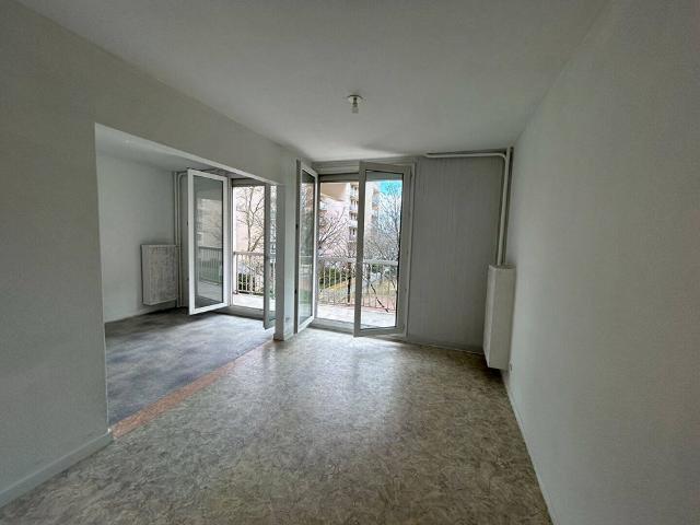 Appartement 3 pièces – VAULX EN VELIN