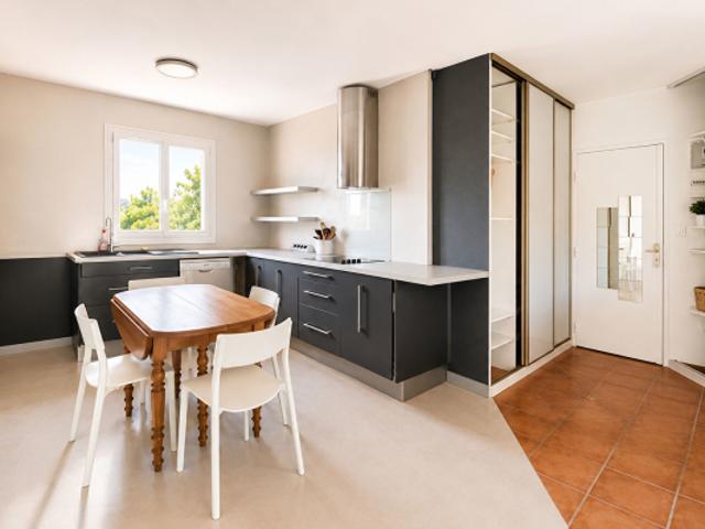 Appartement 3 pièces à Aix Les Milles