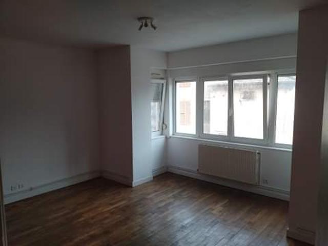 Appartement 3 pièces à Charmes FR