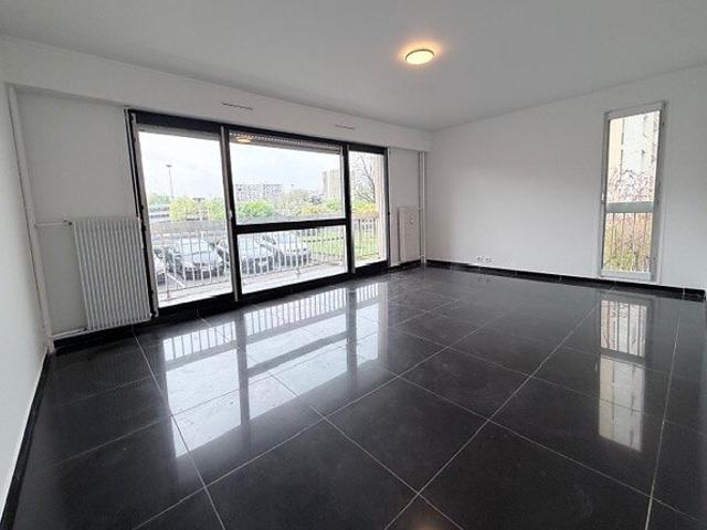 Appartement 3 pièces à louer à Créteil, proche métro Préfecture