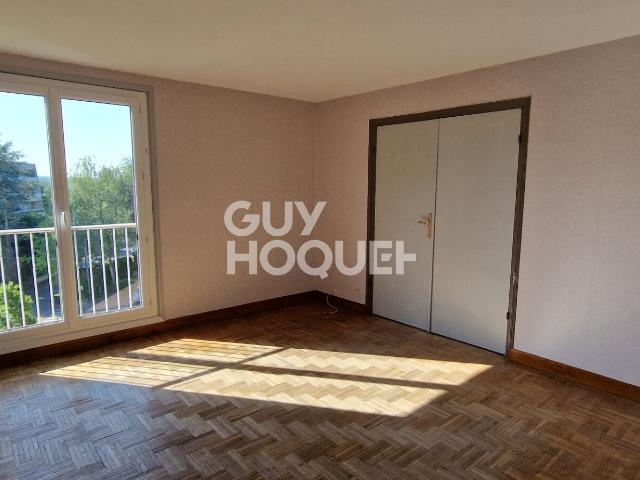 Appartement 3 pièces à louer à Athis Mons Dernier étage avec balcon et parking