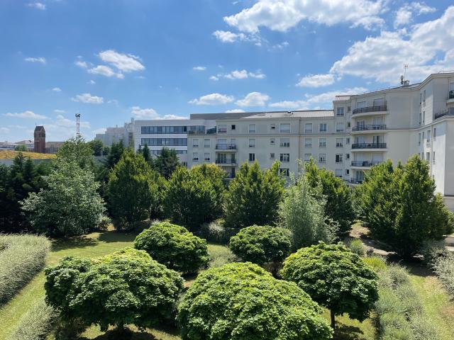 Appartement 3 pièces, à louer à Le Bourget 93350