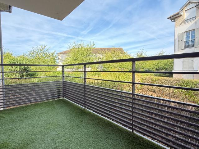 Appartement 3 pièces à louer à Saint Pierre du Perray Réf 17285